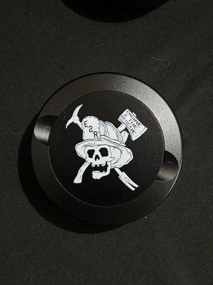 E2R Skull Logo Lip Pillow Tin